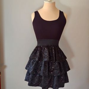Gorgeous sequined party dress. Great for NYE!